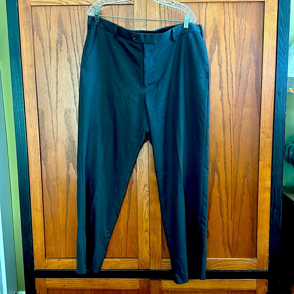 IZOD GOLF -Men’s Dark Gray Golf pants 38 x 30